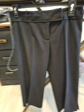 BCBGMaxAzria Black Cropped Wide-Leg Capris